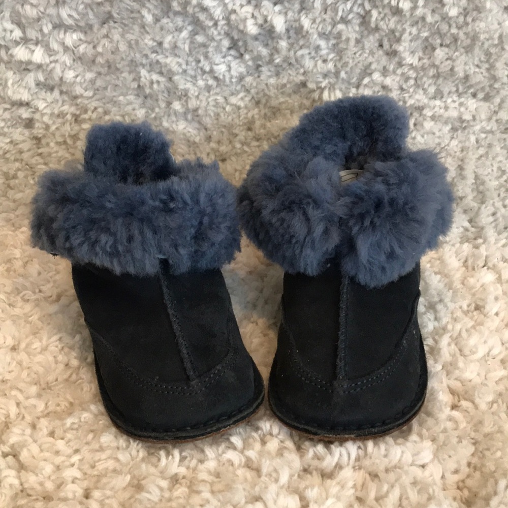UGG Kids Navy Blue Shearling Cuff Boots